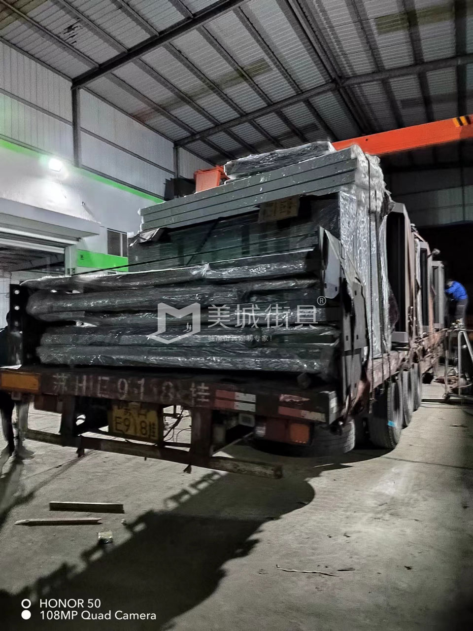 2022.10.18美城街具供應(yīng)臺州第三、四車候車亭發(fā)貨記錄